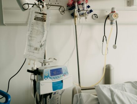 Hospital room with a bed and medical equipment, a clinical setting for student nurses